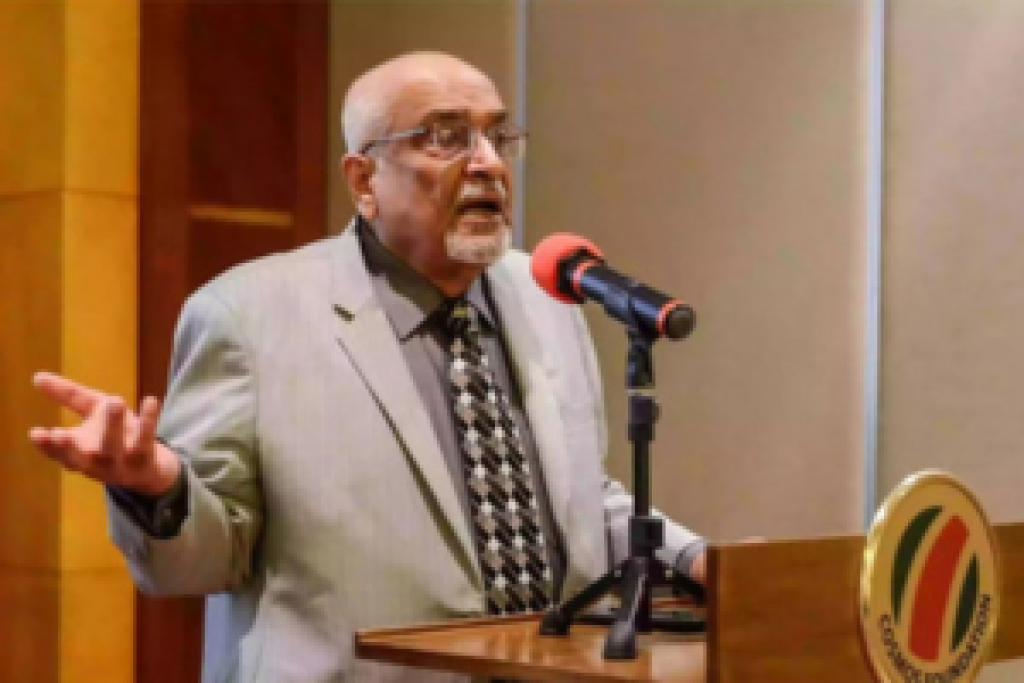 সরকারের ভেতরেও আরেকটা সরকার সক্রিয়: দেবপ্রিয় ভট্টাচার্য