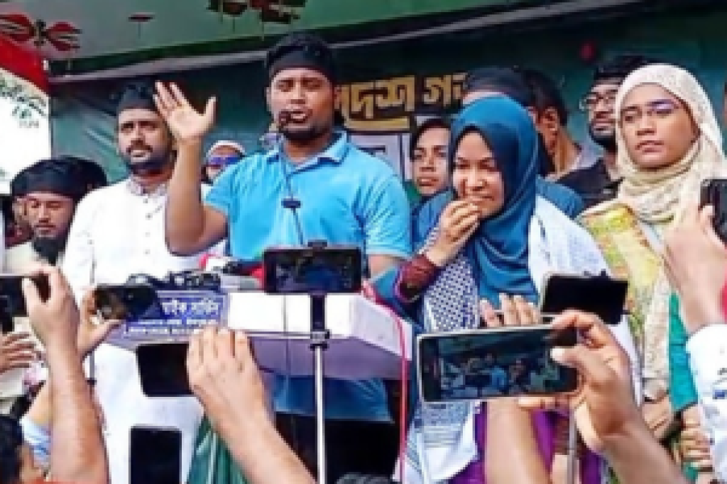 স্বাস্থ্য উপদেষ্টার পদত্যাগ দাবি করলেন হাসনাত আবদুল্লাহ